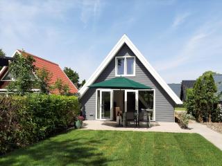 Stylish holiday home by the sea - Tuitjenhorn - 0