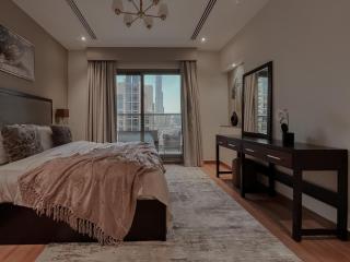 Trophy Elite Elegance Suites with Panaromic Burj Khalifa Views - 8