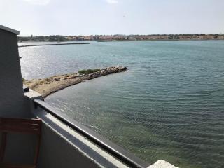 Ile du Cap Couladère - Vue magnifique lac marin - Baignoire Jaccuzi - Complexe piscine, sportif, animations - 1