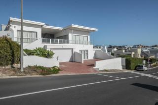 13 on Main - Yzerfontein - 9