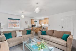 Modern 2-BR Home WiFi plus Parking - 1