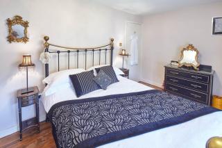 Host & Stay - Honeysuckle Cottage - 8