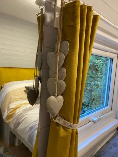 The Beehive -Stunning Views - Hot Tub - Romantic - 3