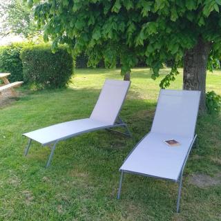 Grande Maison de plain pied avec jardin arboré. - 9