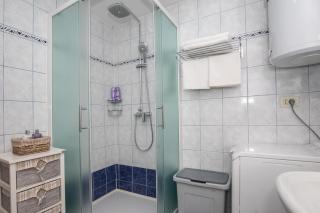Spacious City Apartment with Balcony & Walk to Old Town - Split - 1