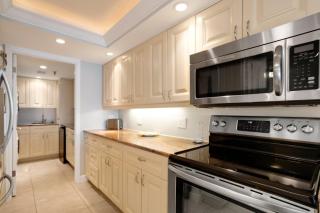 Sweeping Ocean Views - Shores of Madeira #504 - 4