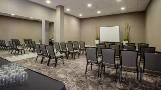 Pomeroy Hotel & Conference Centre - Grande Prairie - 1