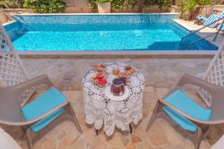 Apartments Fortunella - Petrovac na Moru - 0