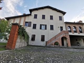 Casa Carolina: King Size Bed across from Golden Beach - Desenzano del Garda - 8