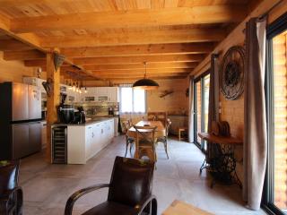 Le Mont-Dore: Splendide Chalet 5 Chambres avec Terrasse, Garage Double, et WiFi - FR-1-608-188 - Le Mont-Dore - 5
