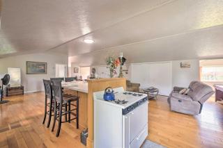 Loft Unplugged with Outdoor Space in Amish Country! - Burton - 2