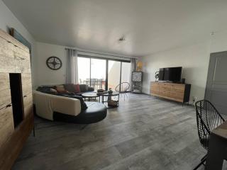 Maison rénovée 4 pièces au cœur de St Pierre d'Oléron avec terrasse, proche commerces, 6 couchages - FR-1-246A-137 - Saint-Pierre-dʼOléron - 2