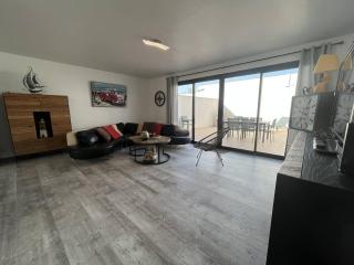 Maison rénovée 4 pièces au cœur de St Pierre d'Oléron avec terrasse, proche commerces, 6 couchages - FR-1-246A-137 - Saint-Pierre-d'Oléron - 2