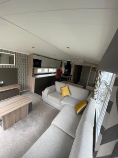 17 Wildflower Meadow - Chapel Saint Leonards - 2