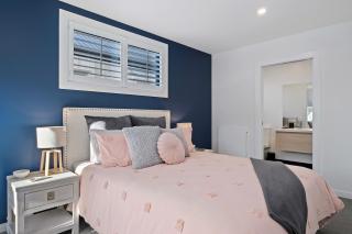 The Feather Lodge - Lake Hayes Estate Holiday Home - Arrowtown - 1