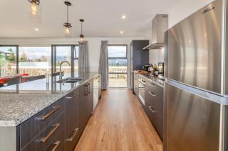 Lofty Quarters - Hamner Springs Holiday Home - Hanmer Springs - 3