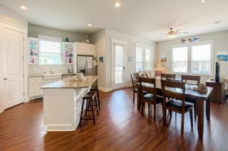 SailHouse - Rockport - 3
