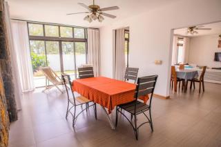 Villa Fitz: Sunlit Beach Getaway w/ Pool + WIFI - Belle Mare - 1