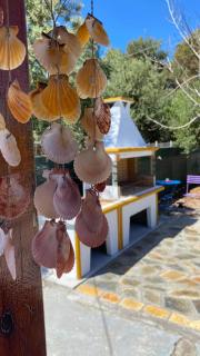 Malou Garden House Near The Beach - Glífa - 4