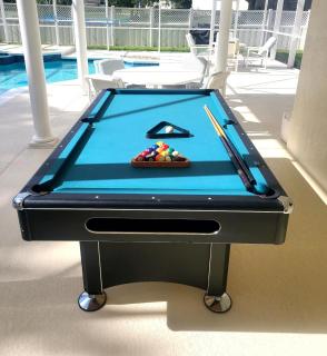 Mickeys Homestead - Stylish 4BR Lakefront Cottage with Huge South Facing Pool Hot Tub BBQ - 2 miles Disney! - Orlando - 6