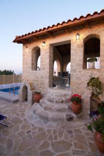 Elena Villa, an Authentic Retreat with Private Pool, By ThinkVilla - Roussospítion - 4