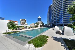 H'Residences - 2 Bedroom Ocean View Apartment in the center of Surfers Paradise - Gold Coast - 0
