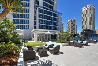 H'Residences - 2 Bedroom Ocean View Apartment in the center of Surfers Paradise - Gold Coast - 9