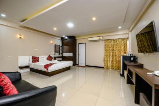 Gold Airport Suites - 3