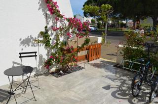 Marina NS Guesthouse - Le Grau-du-Roi - 6