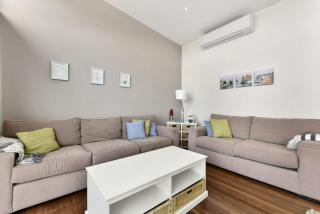 Esperanza - BYO Linen - Apollo Bay - 6