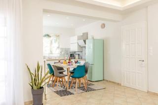 5 Star Residence 3Bdr, 2Bth, Roofdeck, Naxos Town - 1