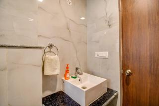 FabHotel Moubani Residency - 3