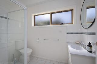 Scenic Beach Apartment - BYO Linen - 1