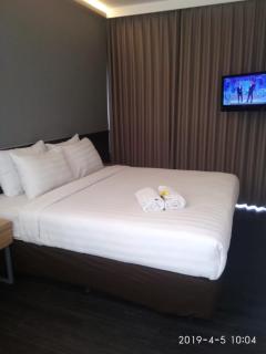 HOTEL PANTES SIMPANG LIMA SEMARANG - Semarang - 8