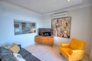 Large seafront 3 bedroom apartment in the heart of Sliema - MMAI1-2 - Sliema - 4