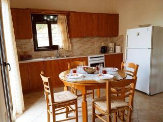Galini Home: Cozy Home with great view of Taygetos - - 1