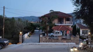 Kali 's Studios - Alikanas - 5
