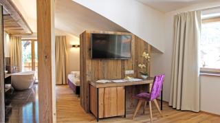 Hotel Enzian - 1