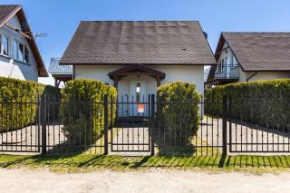 Holiday Houses Alana & Alva with Garden by Noclegi Renters - Międzywodzie - 0