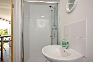 Bushwood-Beautifully Fitted Wooden Lodge Helston Cornwall - 3