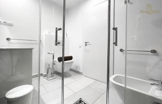 Room Tierra wifi free private bathroom , central town - 4