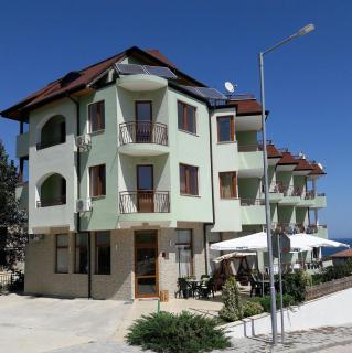 Family Hotel Amore - Byala - 9