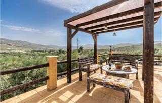 Awesome Home In Montefrío - Montefrío - 4