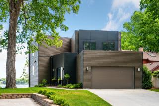 Lakefront Luxury - 0