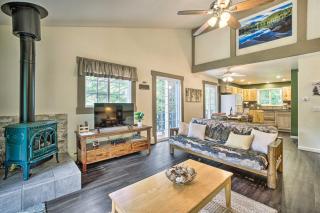Cozy Condo on Fall River - 1 Mile to RMNP Gate! - 5