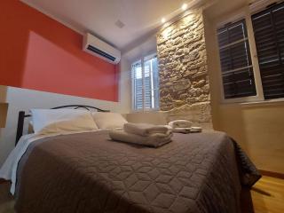 Corcyra microflat in old town - 3