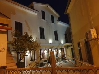 Kotor Center W - 5