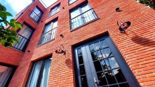 Falcon Boutique Hotel - Tbilisi - 0