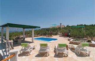 2 Bedroom Pet Friendly Home In Povlja - 7