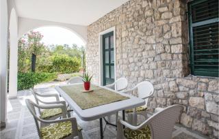 Two-Bedroom Apartment In Klek - 4